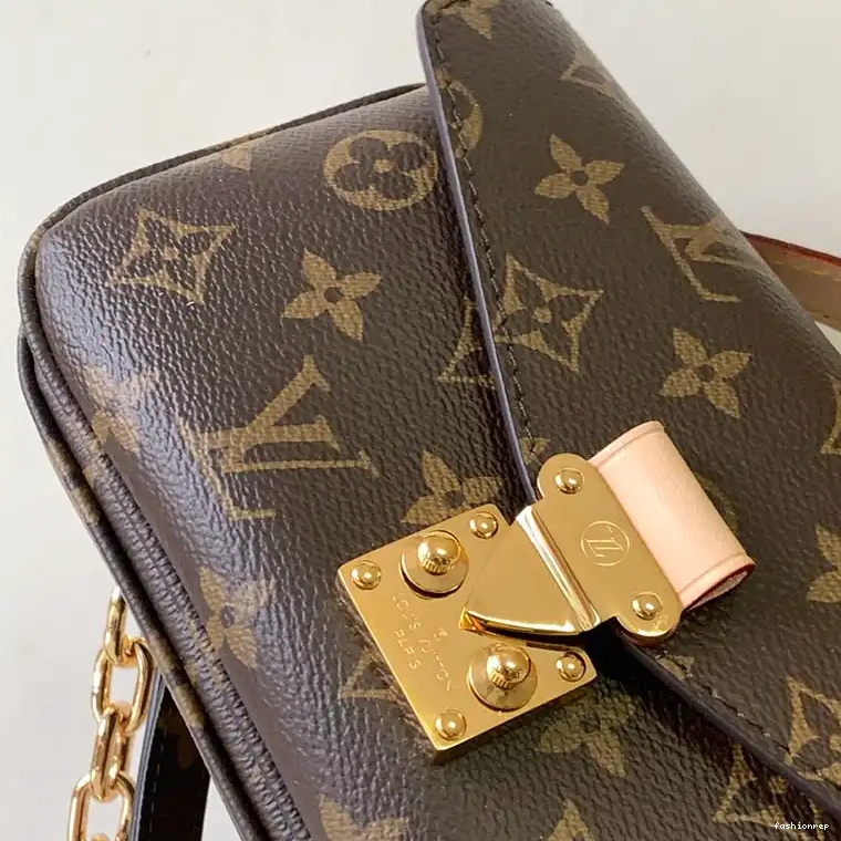 Fashionrepsfam ru Bags 2409YA0058 LV 0714